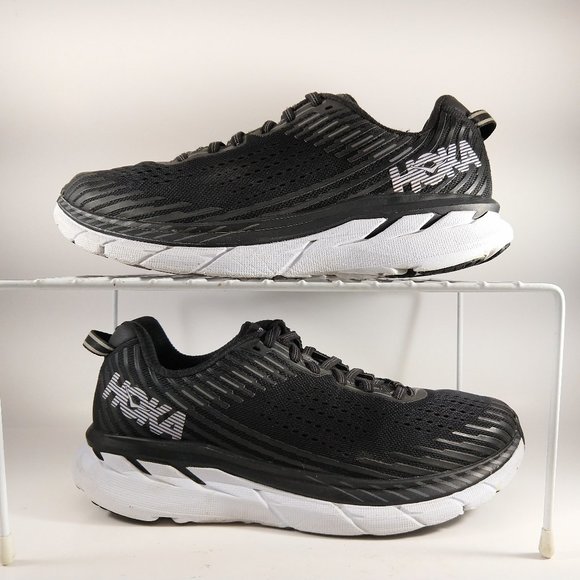 womens hoka size 8